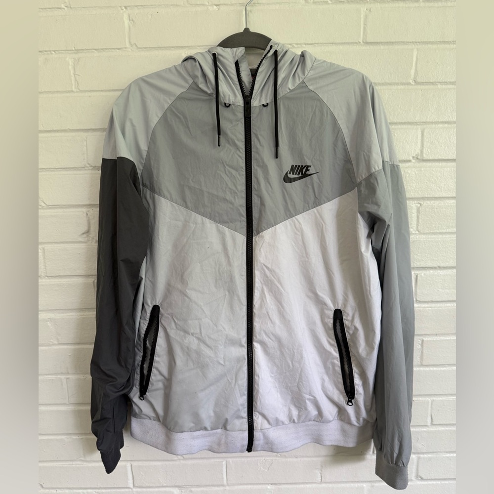 Nike Windrunner Jacket - RARE - Men’s Large